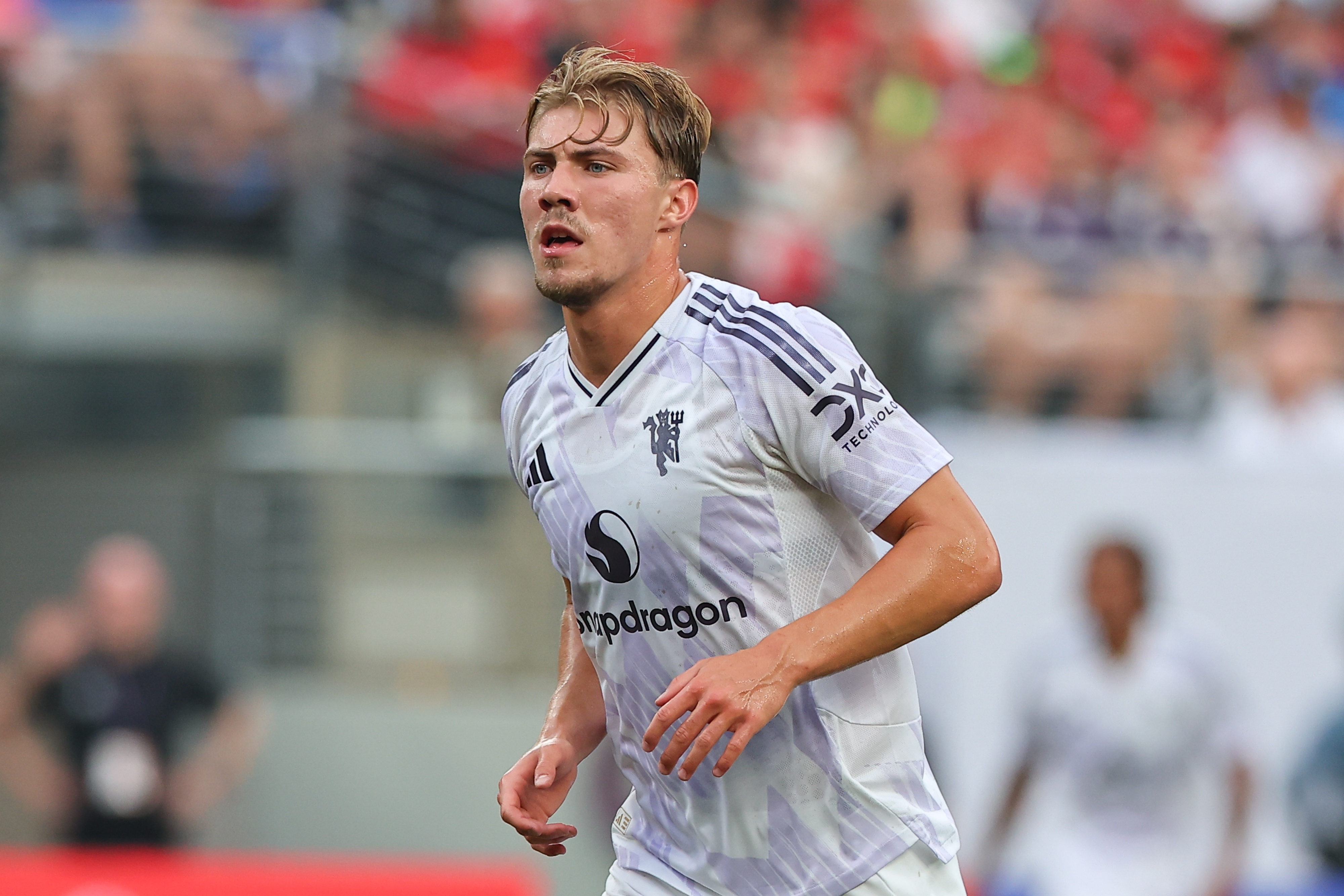 米兰对手出现💣罗马诺：那不勒斯与曼联直接接触询问租借霍伊伦